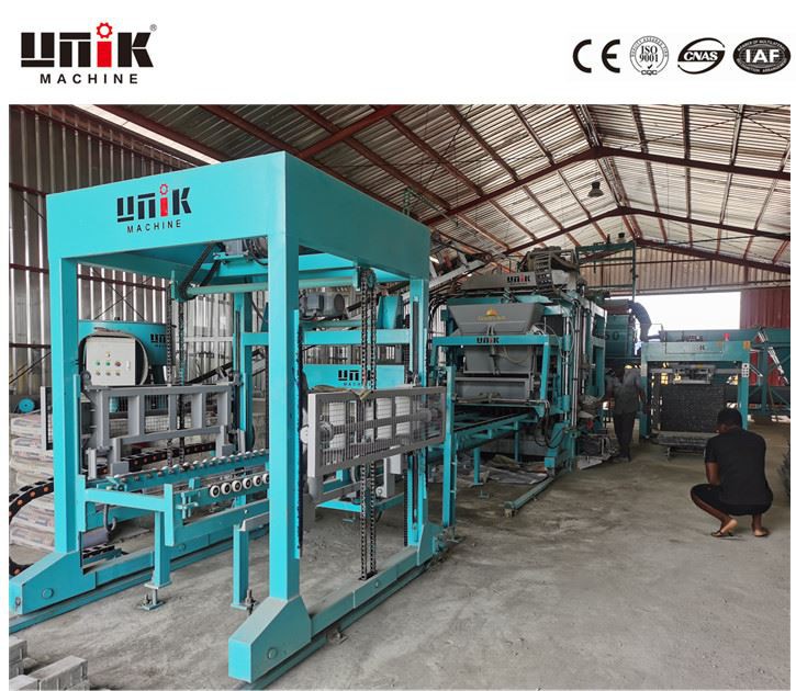 Hydraulisk fortauskantblokkmaskin